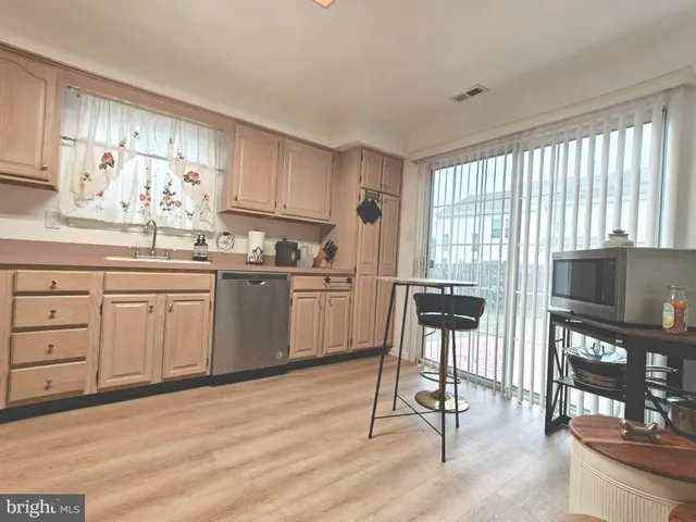 $3,200 | 38 Elkington Drive, Mount Laurel, NJ 08054