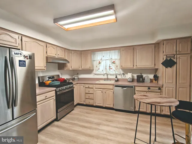 $3,200 | 38 Elkington Drive, Mount Laurel, NJ 08054