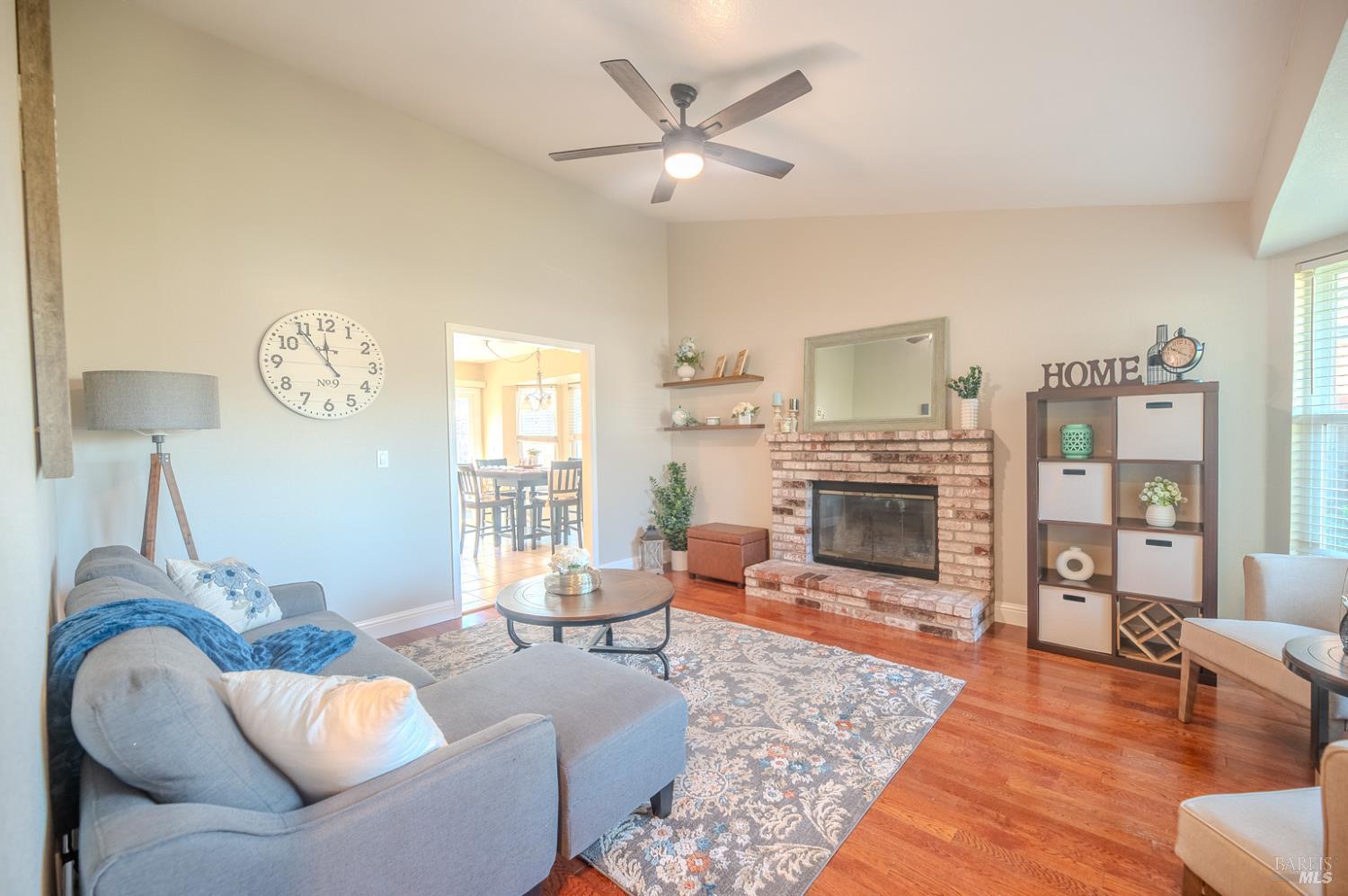 824 Breeze Way Santa Rosa, CA 95404 - Photo 4 of 31