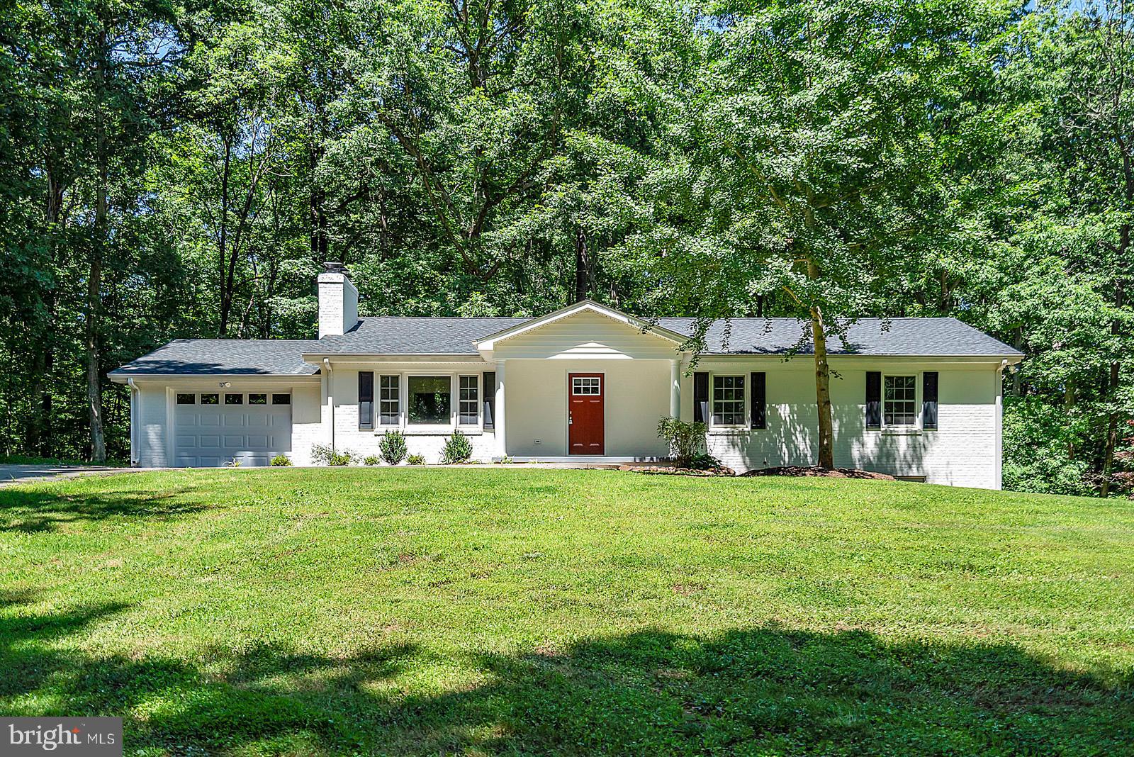 7699 Kennedy Road Nokesville, VA 20181 - Photo 1 of 40 All Brick exterior- freshly painted