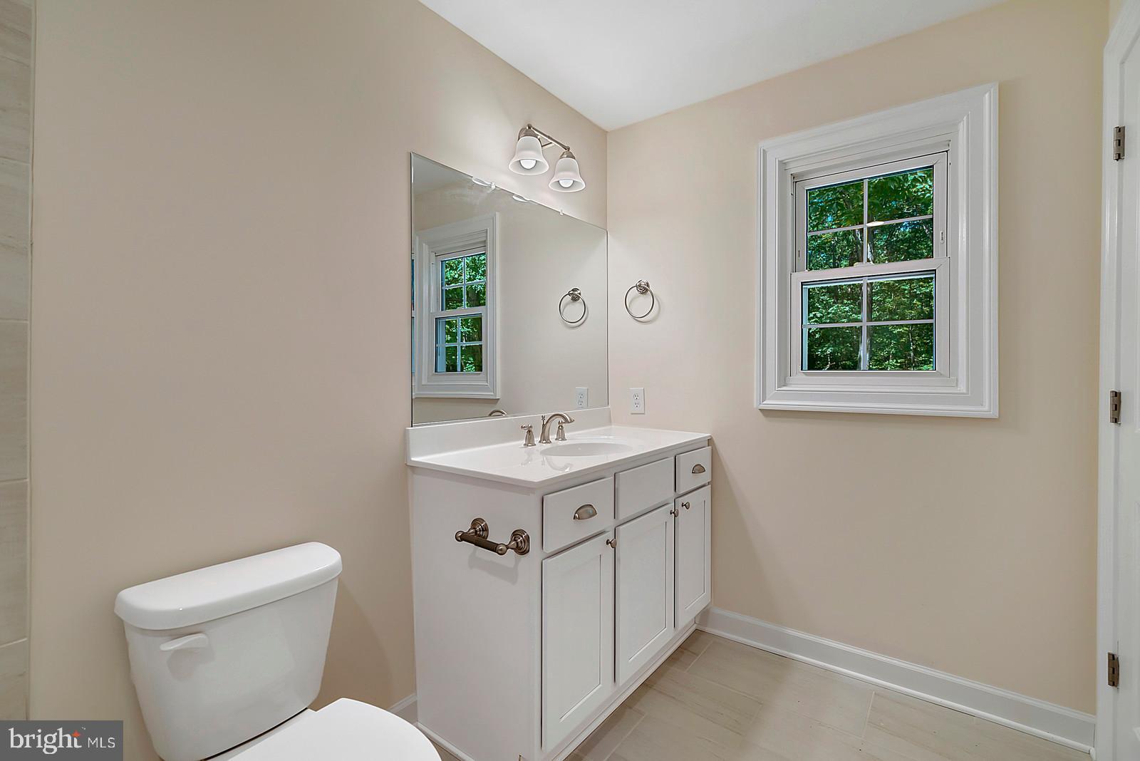 7699 Kennedy Road Nokesville, VA 20181 - Photo 18 of 40 View of Master Bath from shower