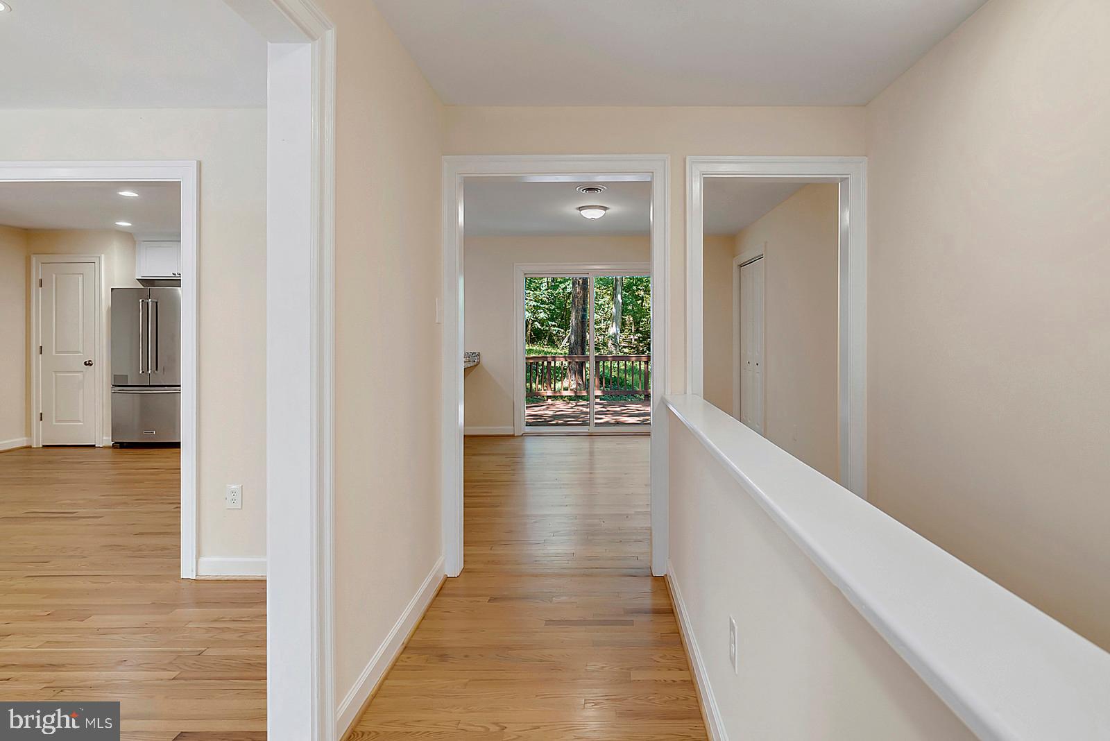 7699 Kennedy Road Nokesville, VA 20181 - Photo 3 of 40 Hardwood entry open to kitchen and living room