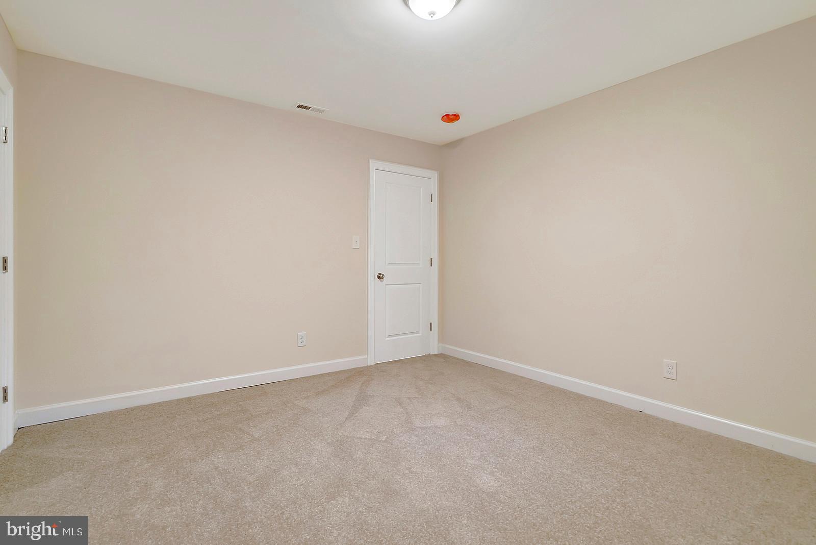 7699 Kennedy Road Nokesville, VA 20181 - Photo 24 of 40 Office/Den in basement