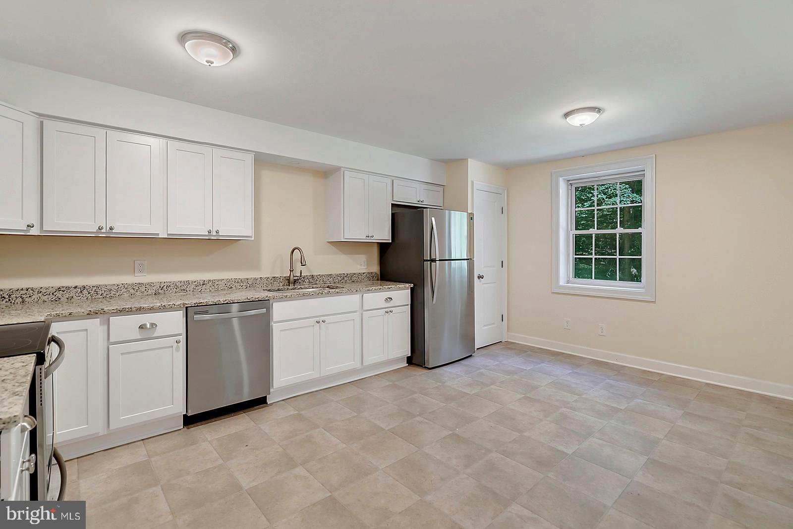 7699 Kennedy Road Nokesville, VA 20181 - Photo 28 of 40 Basement Kitchen