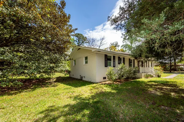 $3,495 | 2045 Lake Avenue, Charleston, SC 29414