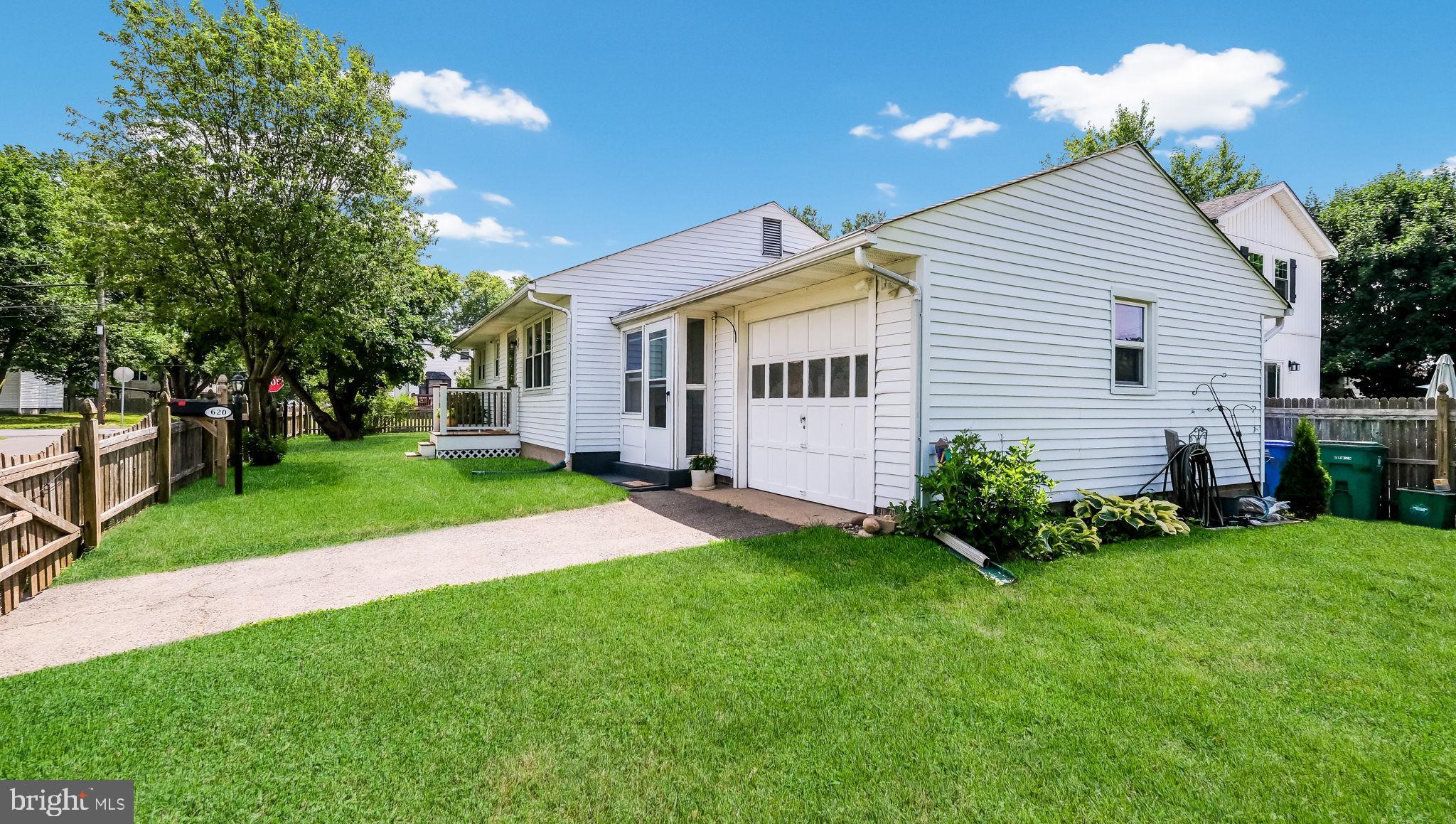 620 Christy Avenue Croydon, PA 19021 - Photo 4 of 32
