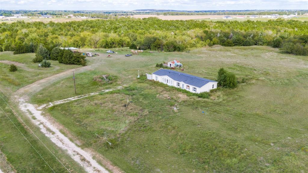 669 Wester Road Ferris, TX 75125 - Photo 4 of 6
