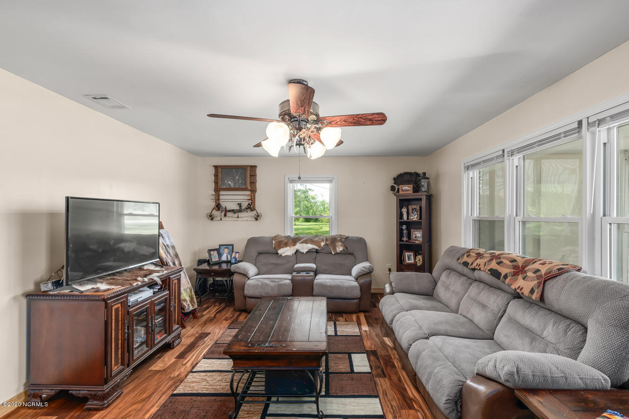 2150 Lyman Road Chinquapin, NC 28521 - Photo 8 of 39 8