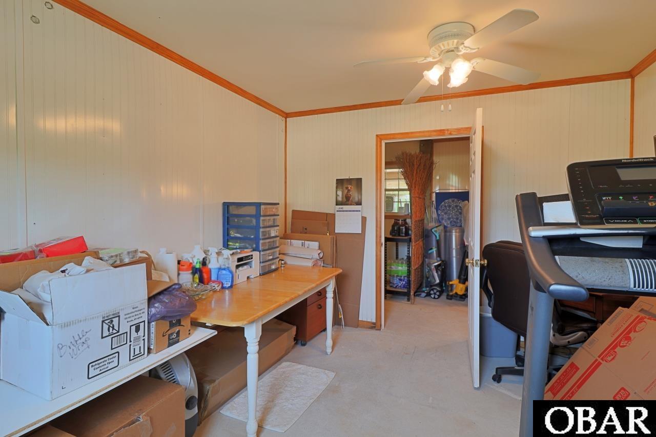 303 Ridgeview Way, Unit 23 Nags Head, NC 27959 - Photo 34 of 50 1st Floor extra room
