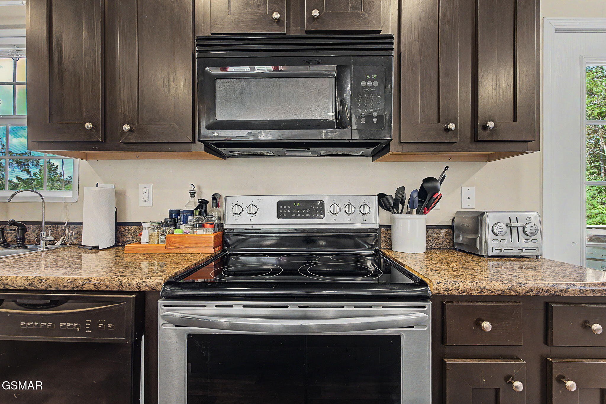 328 Antler Ridge Dandridge, TN 37725 - Photo 8 of 34 Gallery Image 8