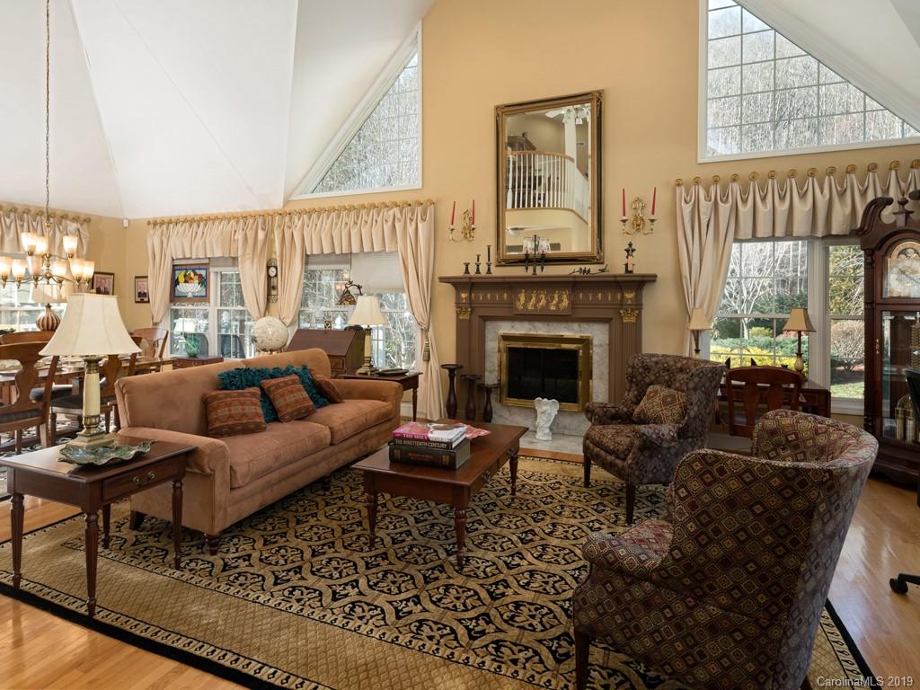 242 Laurel Ridge Drive Waynesville, NC 28786 - Photo 4 of 32 Gallery Image 4