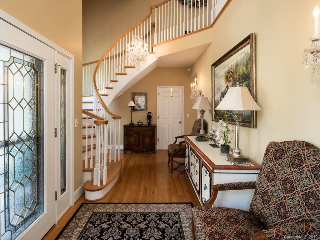 242 Laurel Ridge Drive Waynesville, NC 28786 - Photo 9 of 32 Gallery Image 9