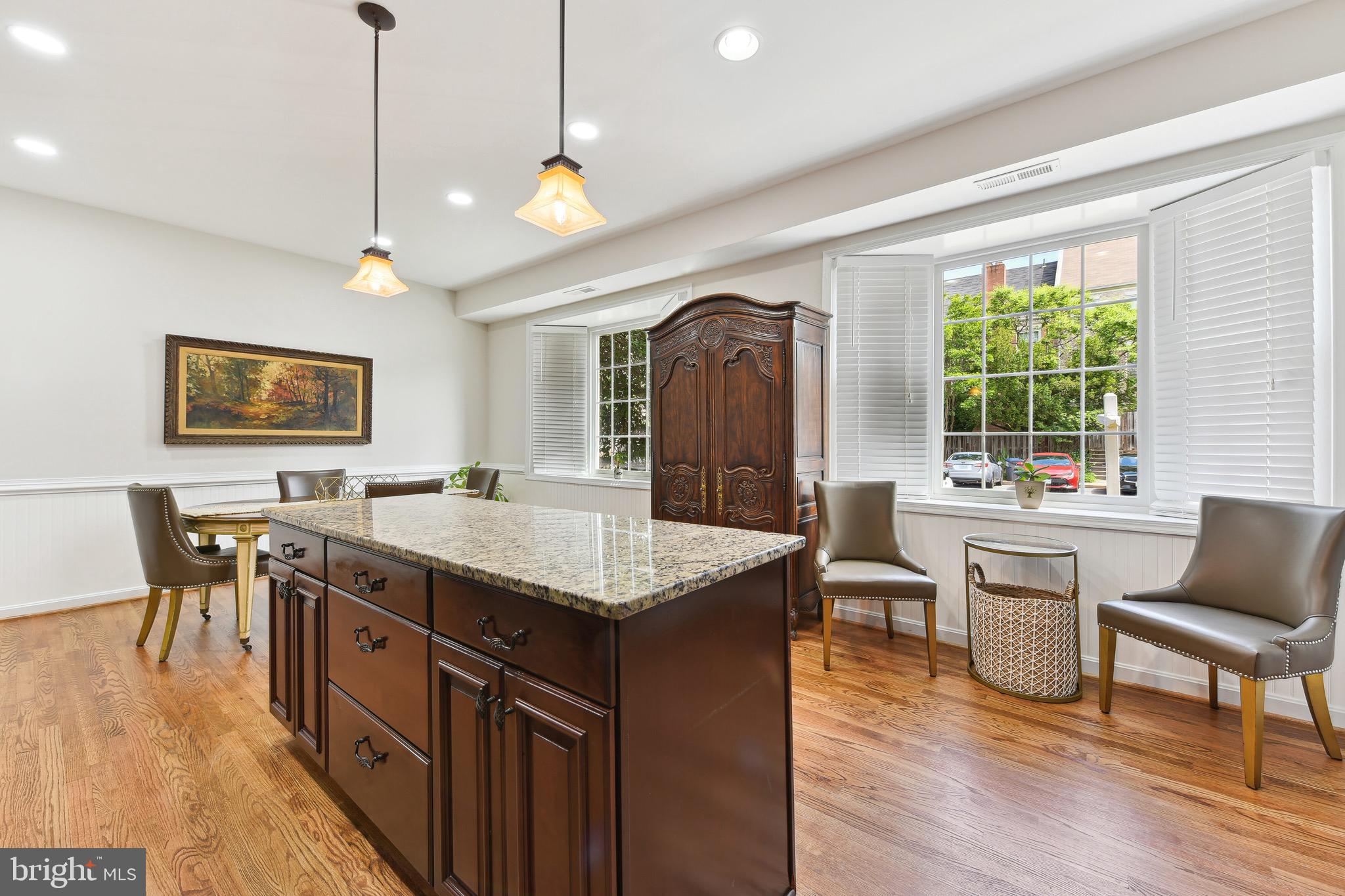 6645 McLean Drive McLean, VA 22101 - Photo 4 of 37