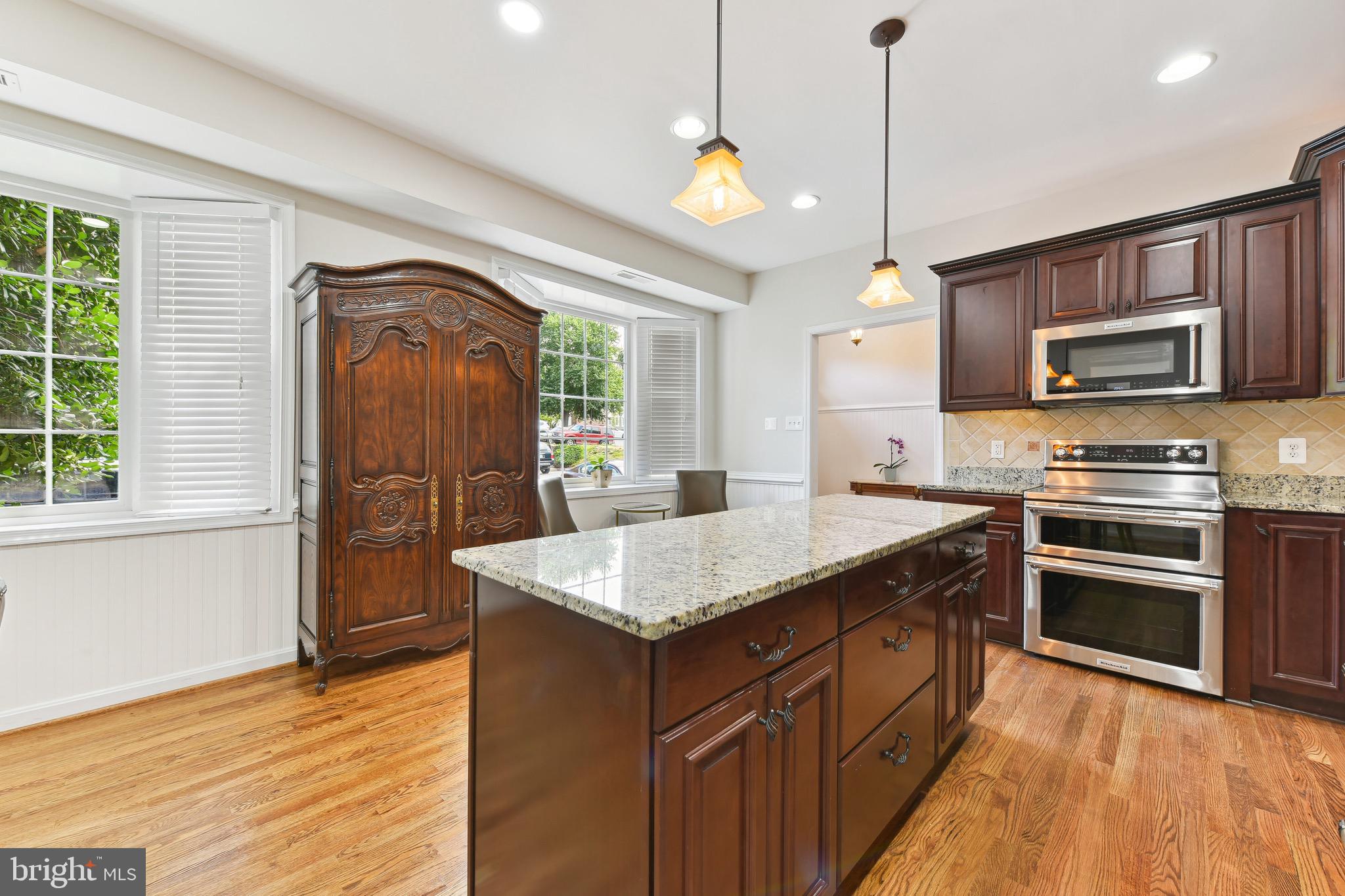 6645 McLean Drive McLean, VA 22101 - Photo 5 of 37