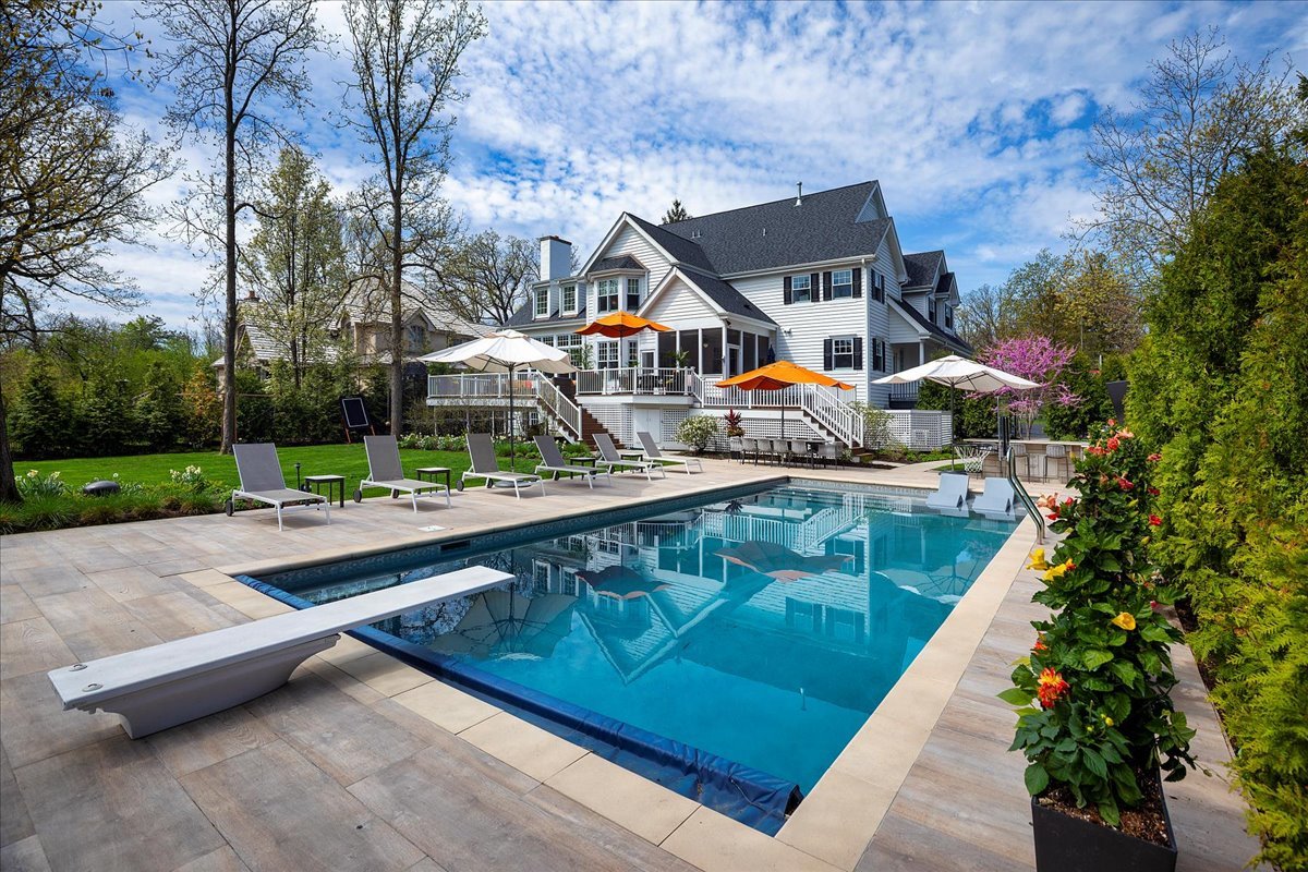 1423 Northwoods Road Deerfield, IL 60015 - Photo 31 of 39 a balcony with tall trees