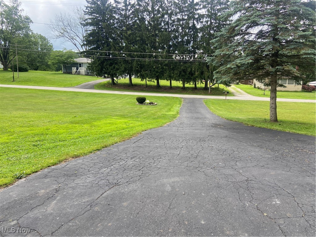 14092 Hatfield Road Rittman, OH 44270 - Photo 38 of 38 Driveway