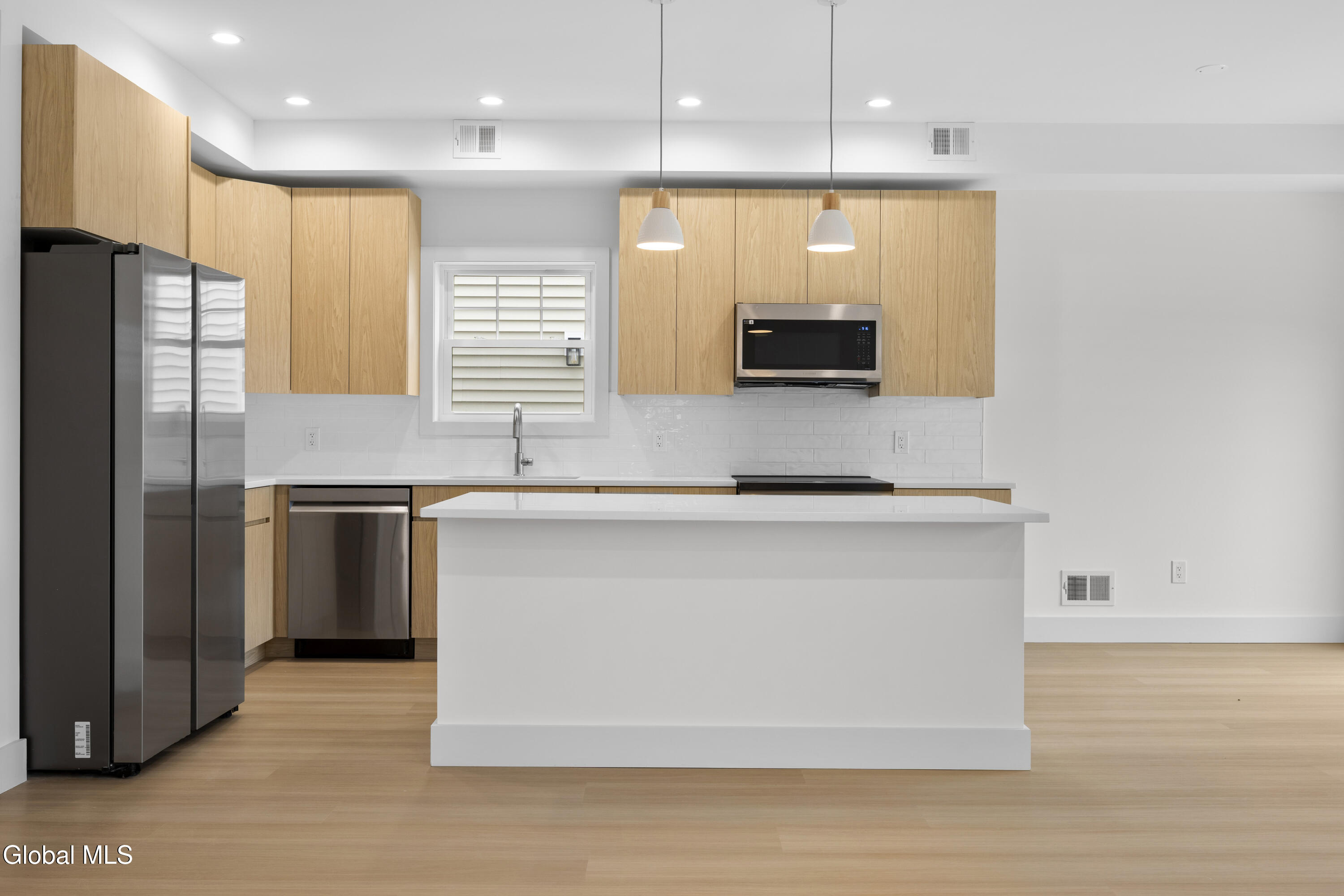 133 Marjorie Lane, Unit 2 Middleburgh, NY 12122 - Photo 7 of 45 9