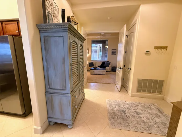 $3,200 | 20 Orange Avenue, Unit 9, Fort Pierce, FL 34950