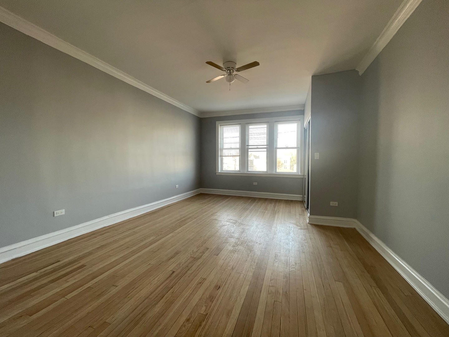 4247 West Division Street, Unit 2F Chicago, IL 60651 - Photo 3 of 10