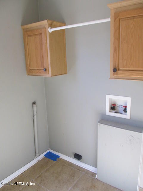 1482 Jones Road Jacksonville, FL 32220 - Photo 6 of 16 Laundry Room