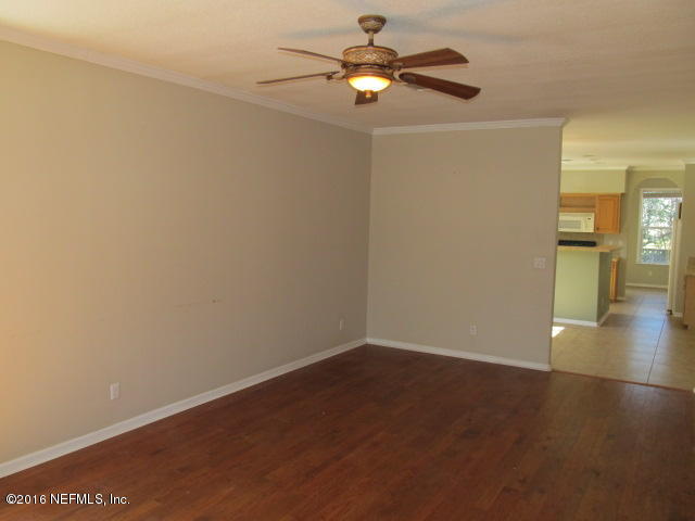 1482 Jones Road Jacksonville, FL 32220 - Photo 8 of 16 Living Room View 2