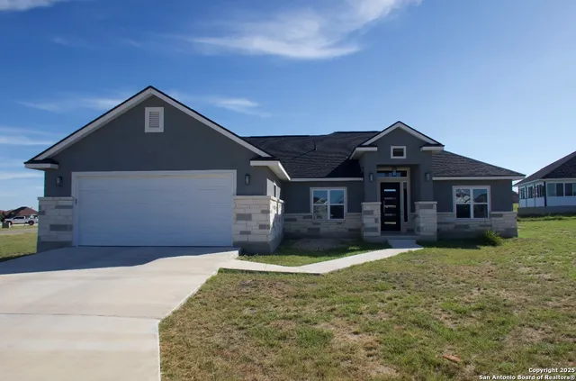 $430,000 | 113 Pine Valley Drive, La Vernia, TX 78121