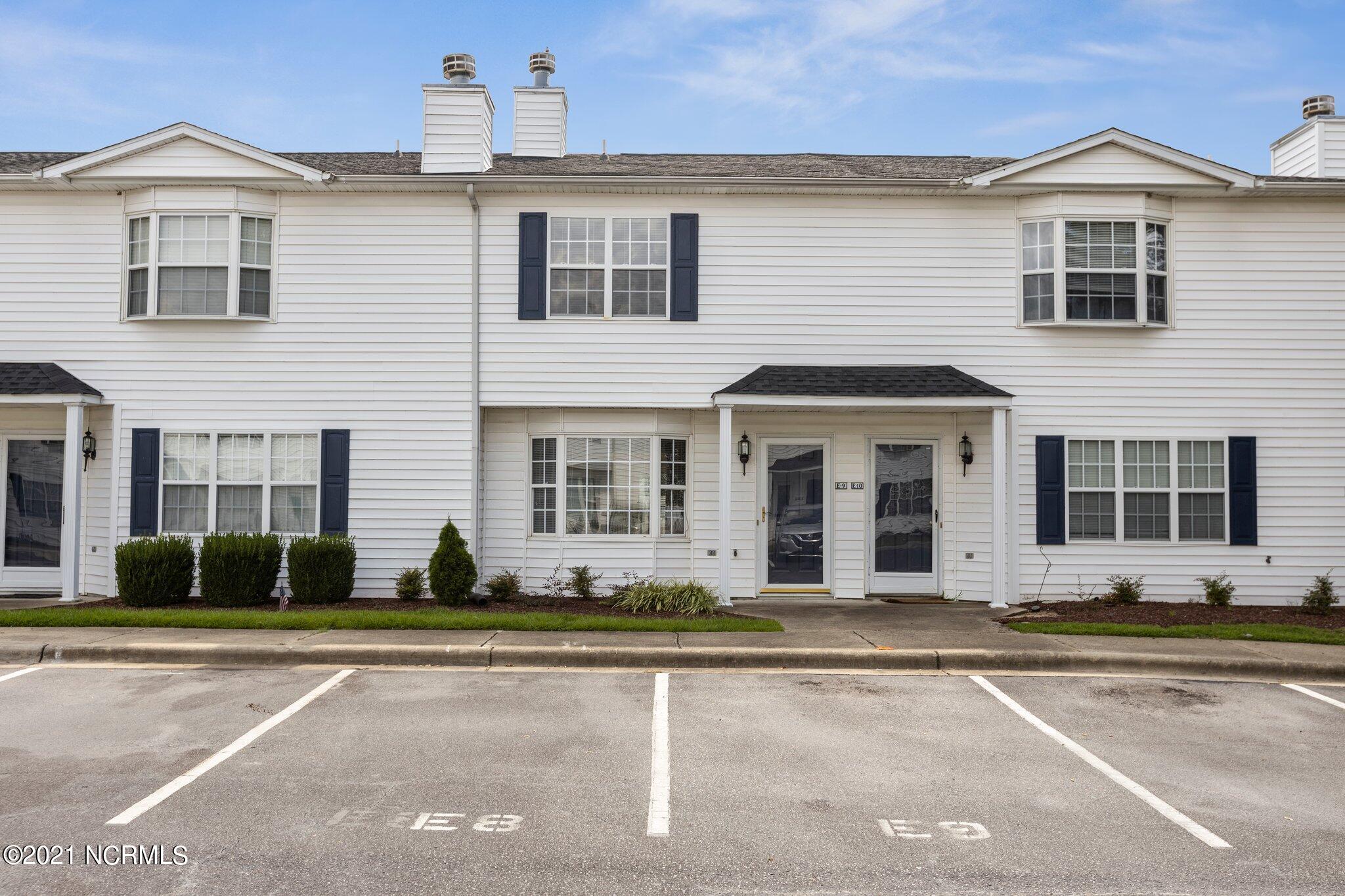 1025 Spring Forest Road, Unit E9 Greenville, NC 27834 - Photo 4 of 23 29-web-or-mls-IMGL7120
