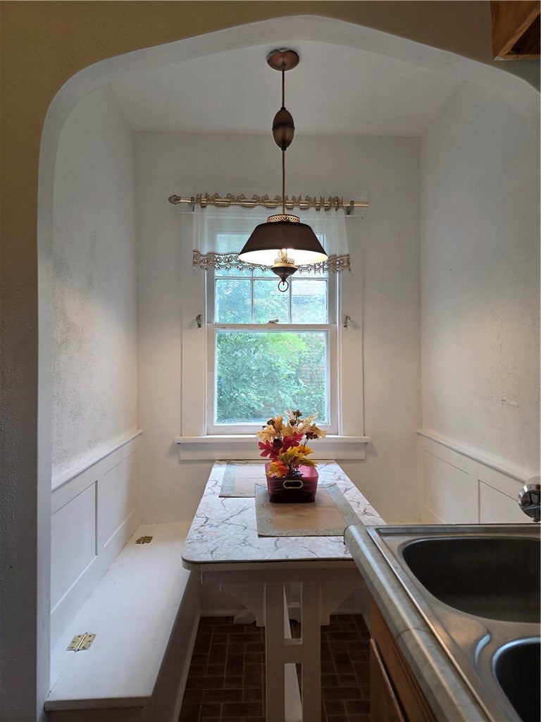 1335 Riverview Avenue Decatur, IL 62522 - Photo 11 of 30 Gallery Image 11