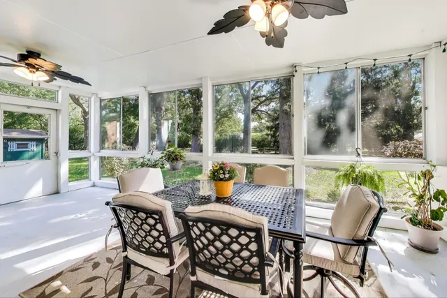 $435,000 | 1121 Forest Drive, Elgin, IL 60123