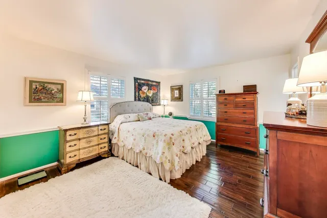 $435,000 | 1121 Forest Drive, Elgin, IL 60123