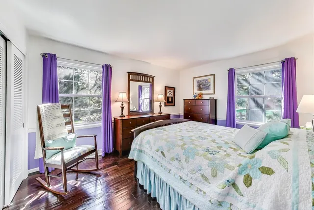 $435,000 | 1121 Forest Drive, Elgin, IL 60123