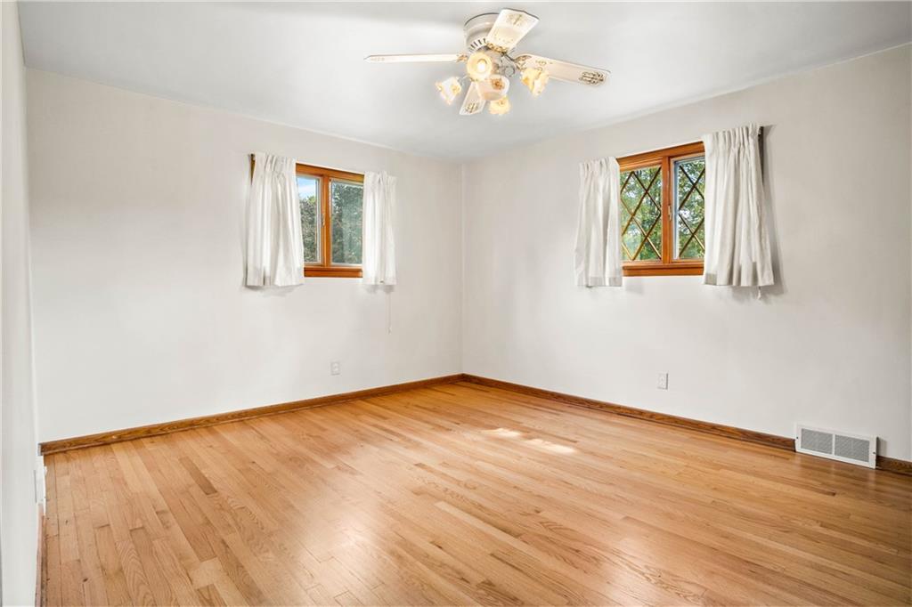 456 Brewster Road New Castle, PA 16102 - Photo 6 of 14 Gallery Image 6