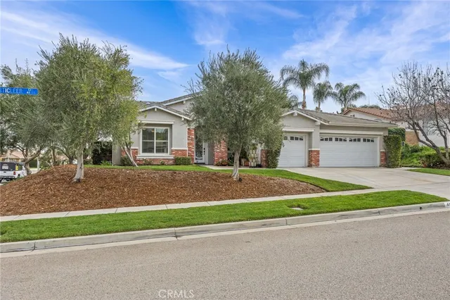 $1,199,000 | 4149 Chanticleer Circle, Corona, CA 92883