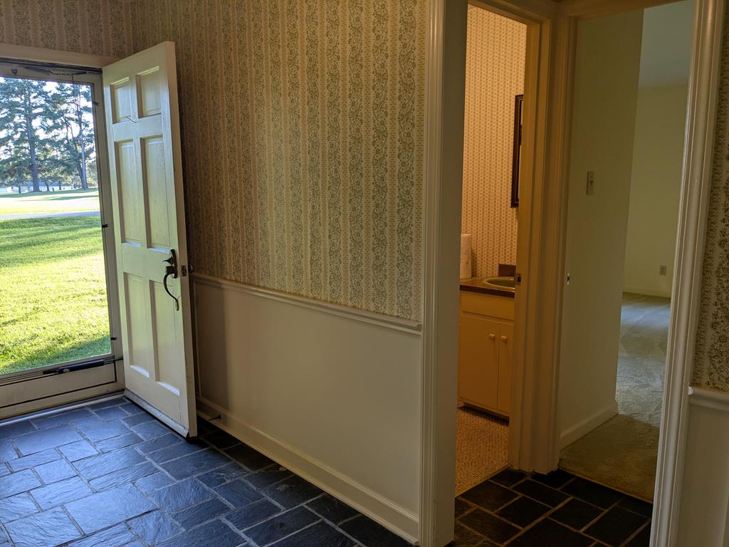 400 Country Club Road Keysville, VA 23947 - Photo 5 of 19 Gallery Image 5