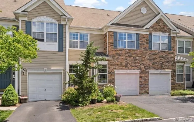 $565,000 | 5 Case Court, Monroe, NY 10950