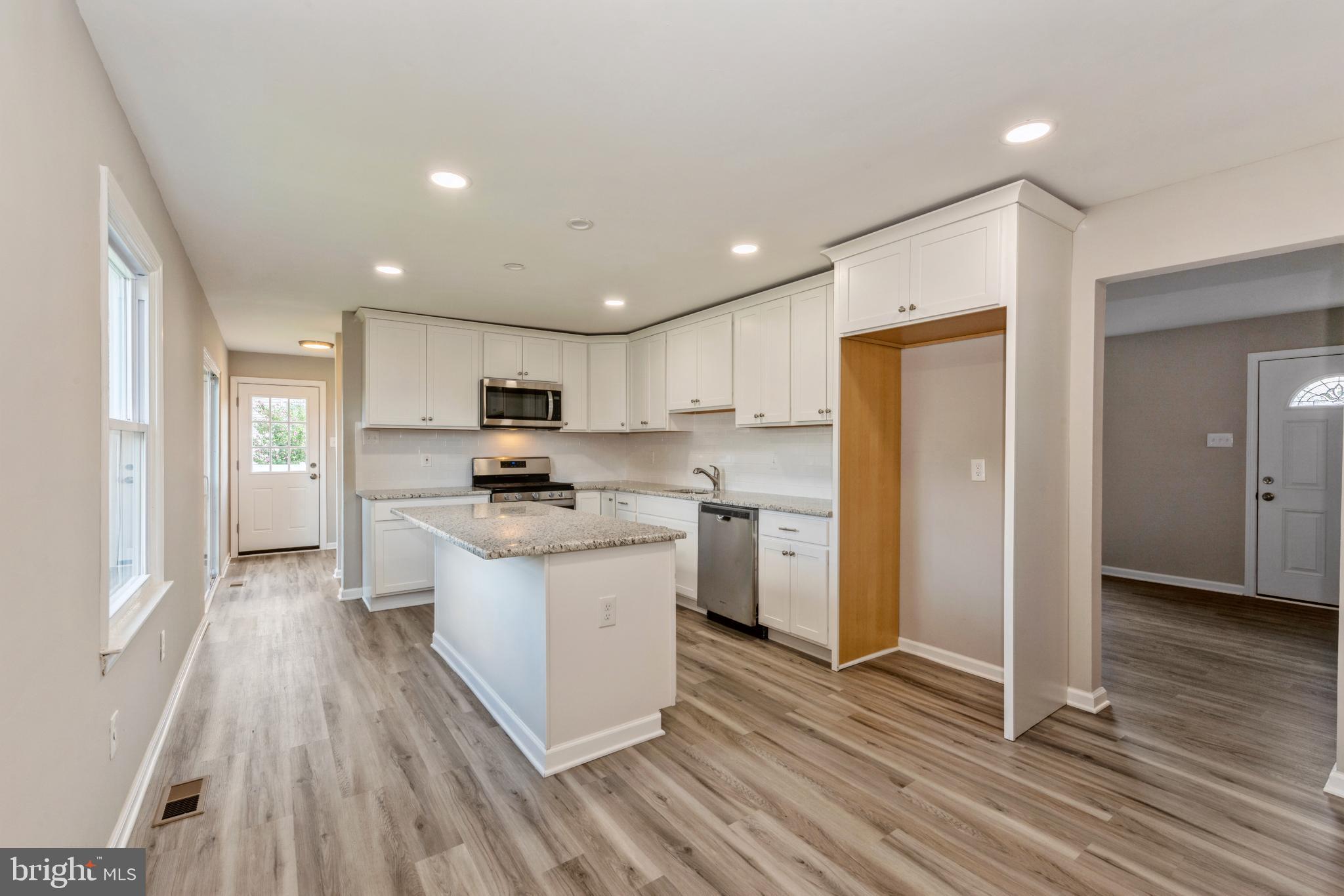 164 Kansas Road Pennsville, NJ 08070 - Photo 6 of 15 Gallery Image 6