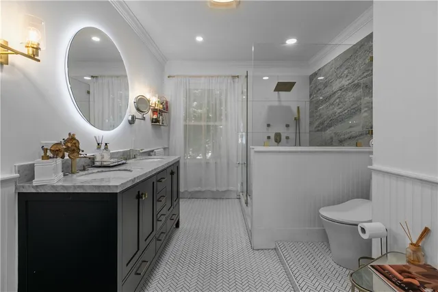 $2,500,000 | 8 Champlin Street, Newport, RI 02840