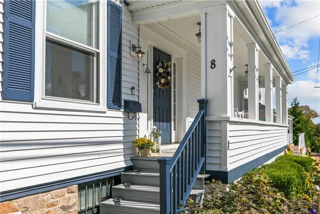 $2,500,000 | 8 Champlin Street, Newport, RI 02840