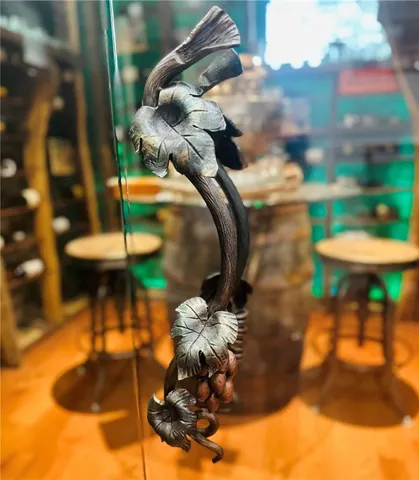 $2,500,000 | 8 Champlin Street, Newport, RI 02840