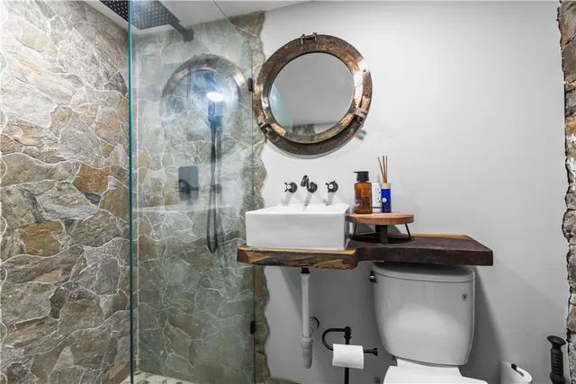 $2,500,000 | 8 Champlin Street, Newport, RI 02840