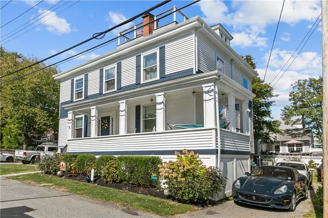 $2,500,000 | 8 Champlin Street, Newport, RI 02840