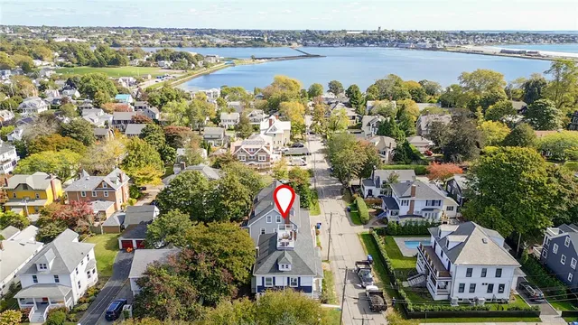 $2,500,000 | 8 Champlin Street, Newport, RI 02840
