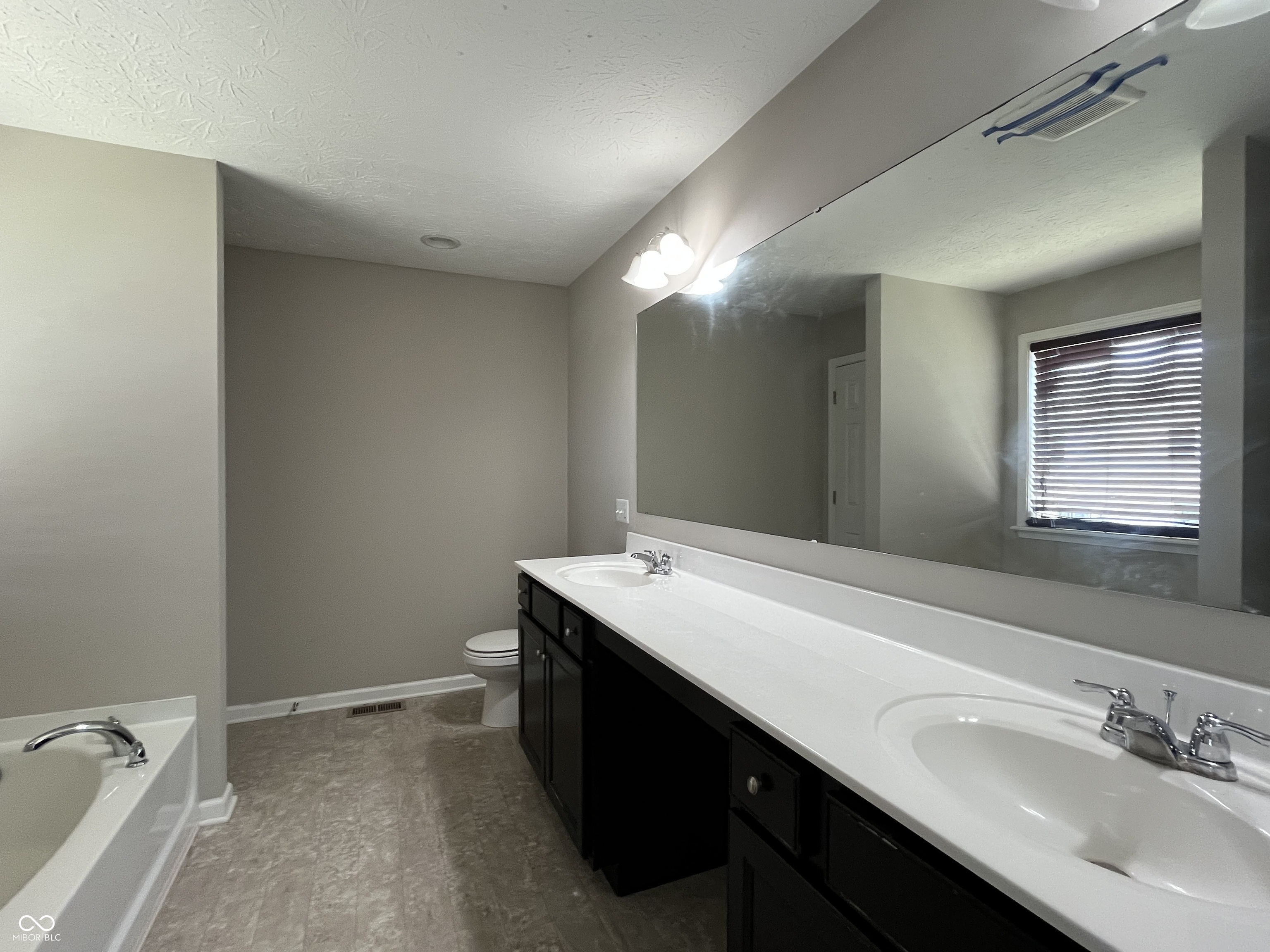 5775 Waterstone Way Whitestown, IN 46075 - Photo 9 of 14