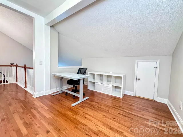 $2,000 | 19901 Henderson Road, Unit M, Cornelius, NC 28031