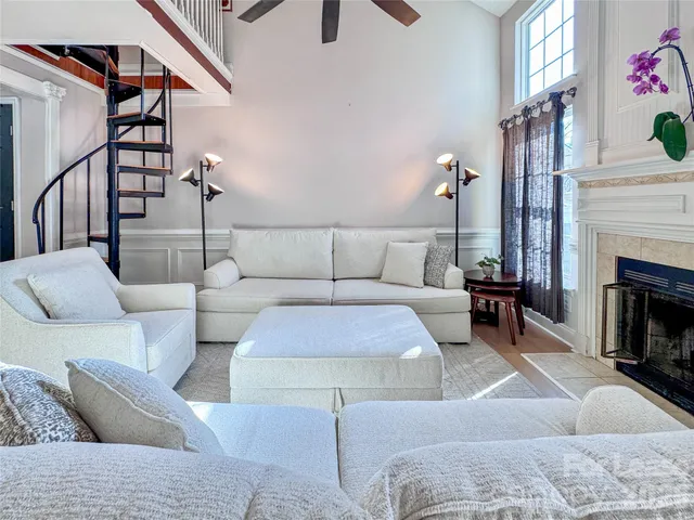 $2,000 | 19901 Henderson Road, Unit M, Cornelius, NC 28031