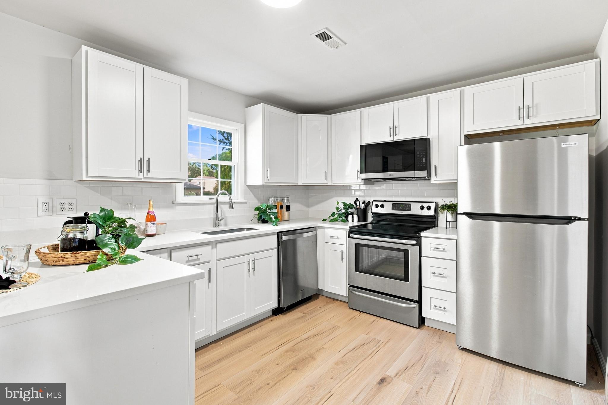 2516 Maple Road Baltimore, MD 21219 - Photo 15 of 42 Gallery Image 15