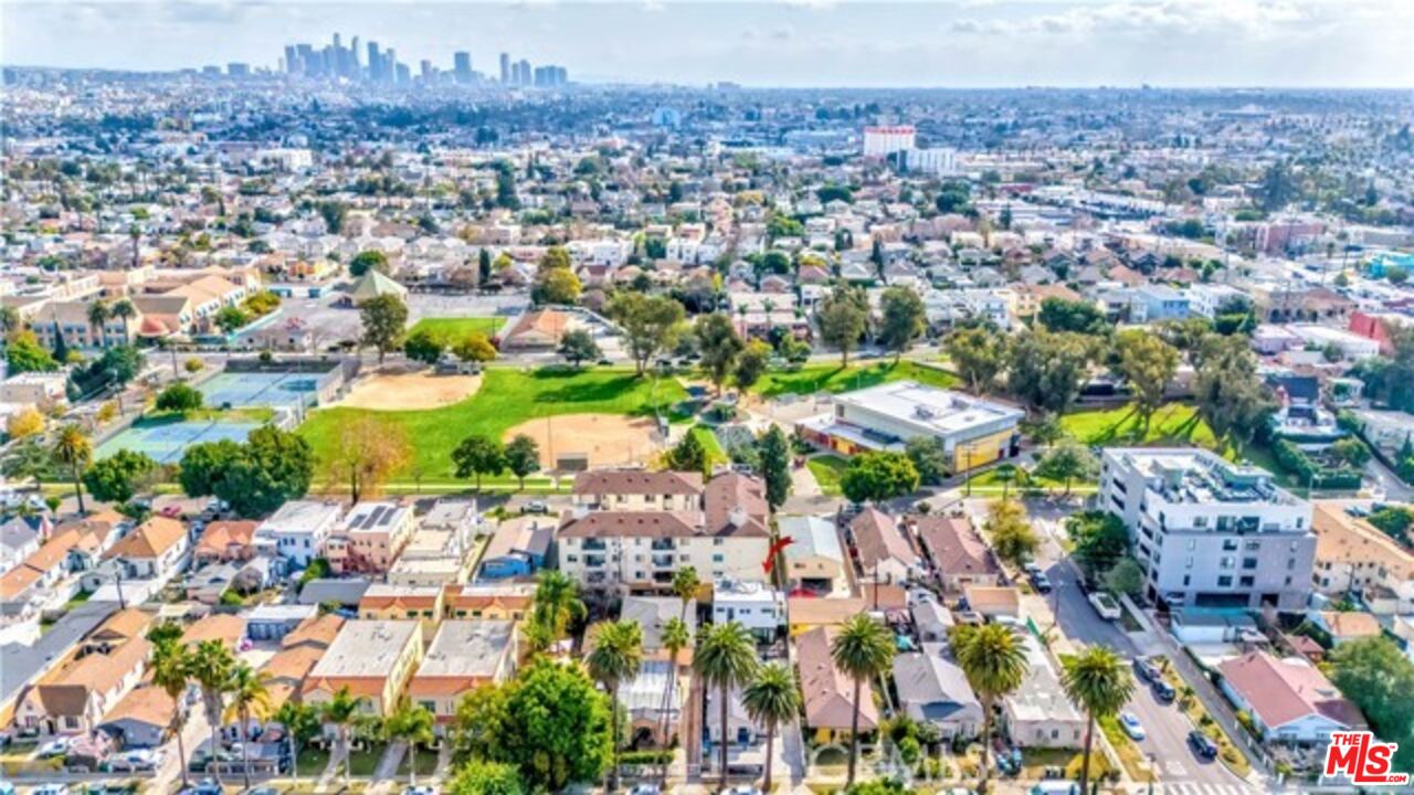 1238 South Muirfield Road Los Angeles, CA 90019 - Photo 20 of 20