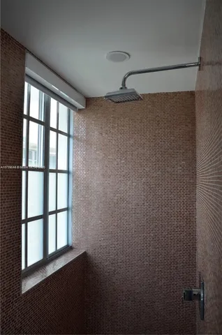 $279,000 | 700 16th Street, Unit 201, Miami Beach, FL 33139