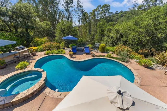 $1,995,000 | 729 Montebello Drive, Santa Rosa, CA 95403