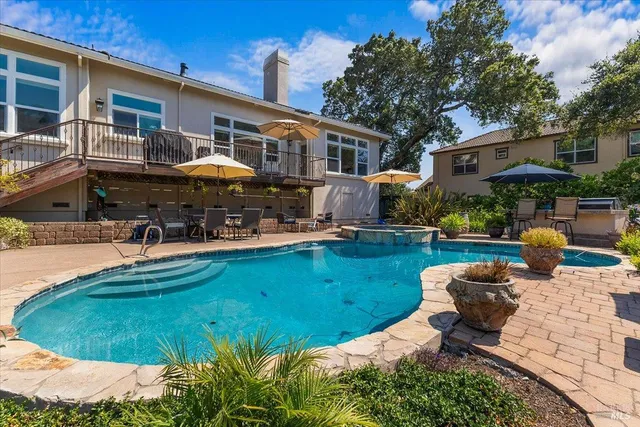 $1,995,000 | 729 Montebello Drive, Santa Rosa, CA 95403